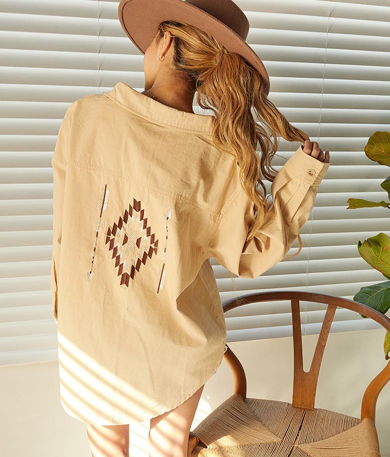 オルテガ刺繍オーバーサイズカラーシャツ(トップス/シャツ・ブラウス) | anap mimpi