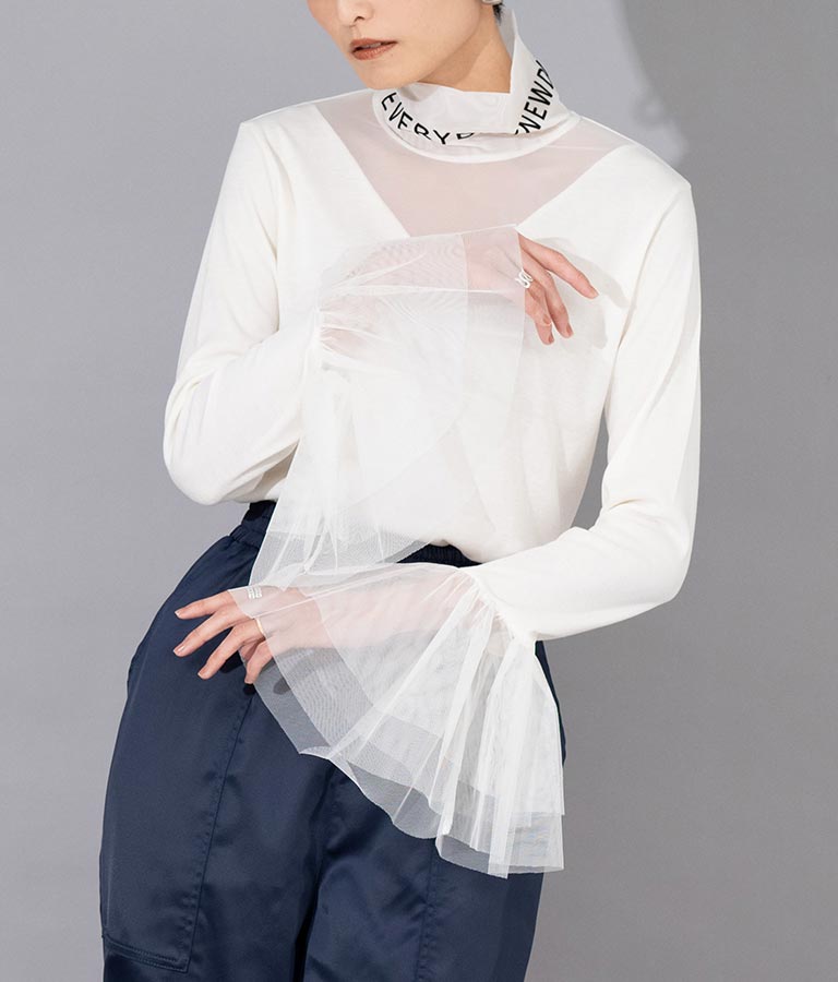 EimeeLaw フロッキーロゴ ハイネック フリルスリーブトップス(トップス